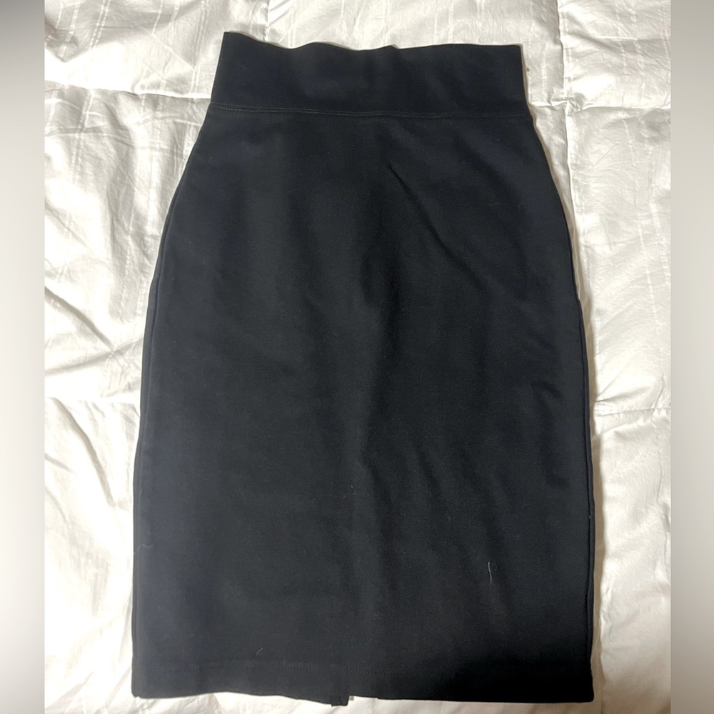 “Yours” black pencil skirt. Great fit!  Size M.
